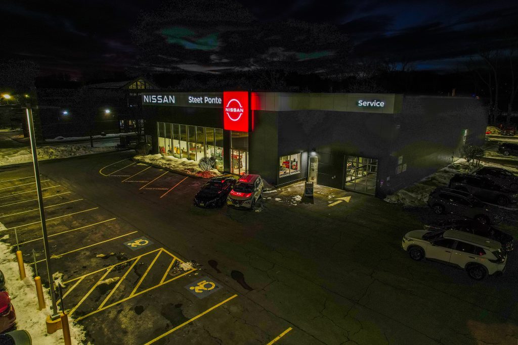 Steet Ponte Nissan at Night on 4967 Commercial Drive in Yorkville, NY