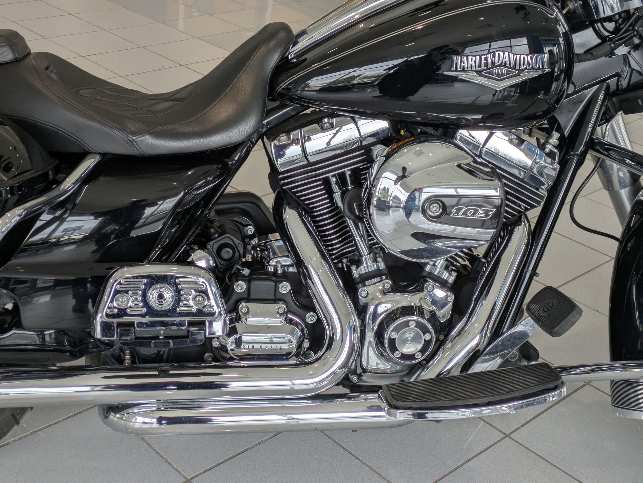 2014 Harley-Davidson Road King Base