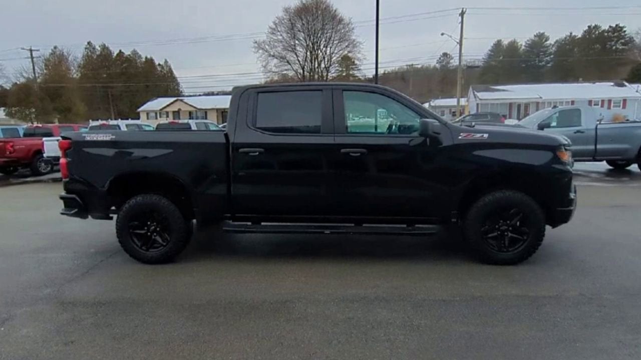 2022 Chevrolet Silverado 1500 Custom Trail Boss