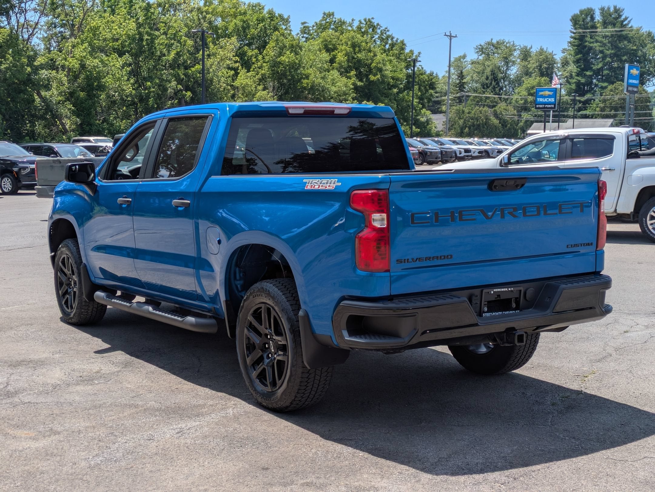 2024 Chevrolet Silverado 1500 Custom Trail Boss