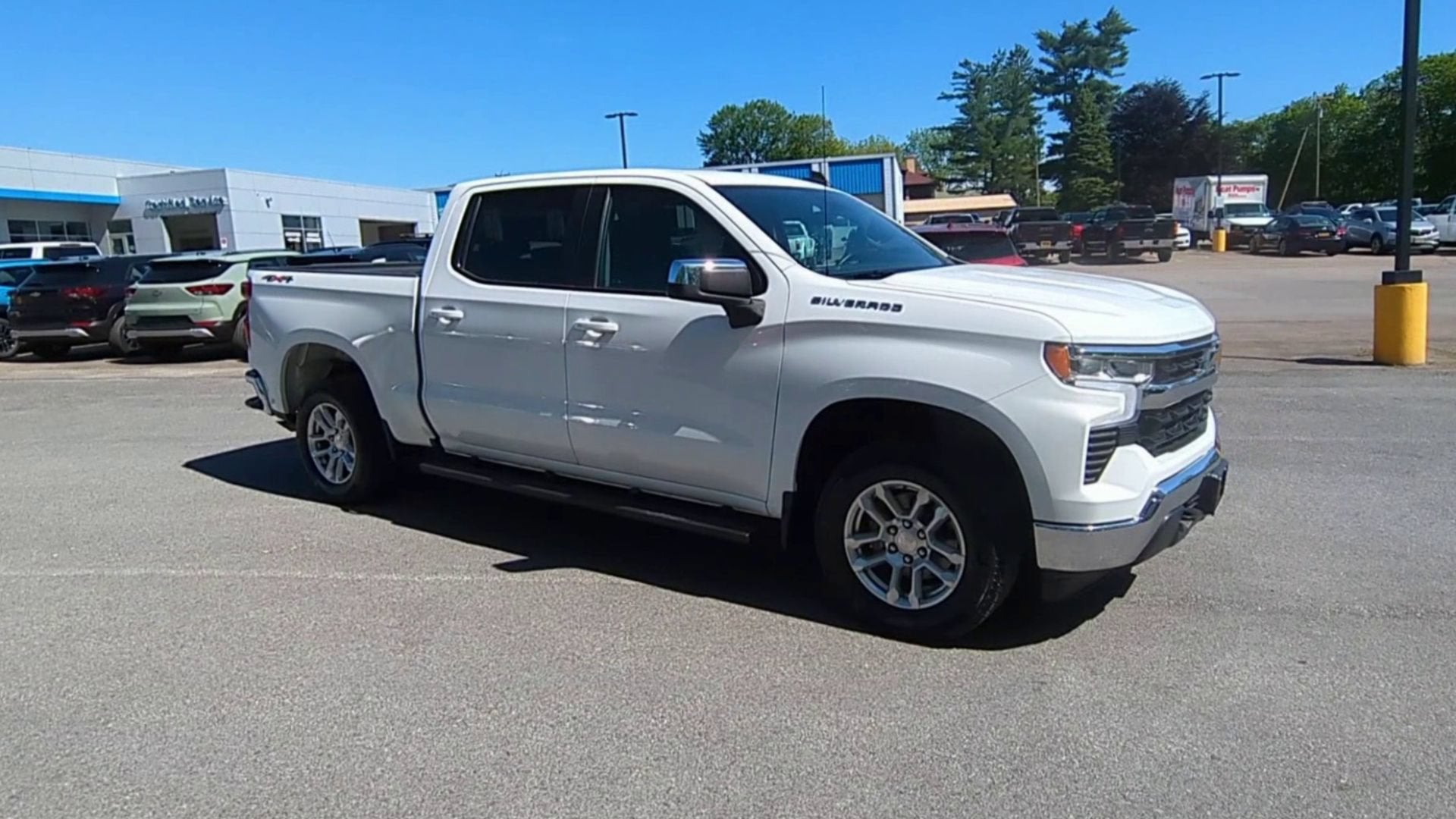 2023 Chevrolet Silverado 1500 LT (2FL)