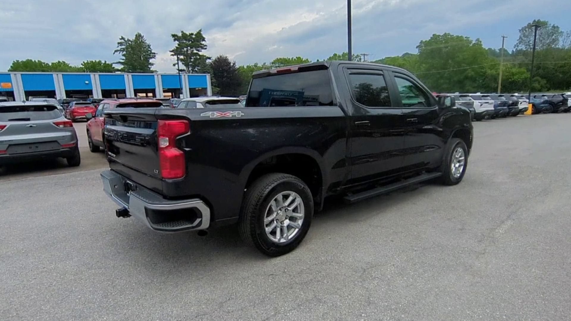 2023 Chevrolet Silverado 1500 LT (2FL)