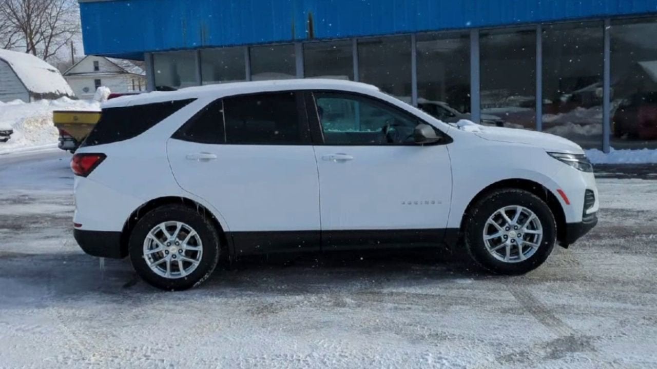 2023 Chevrolet Equinox LS