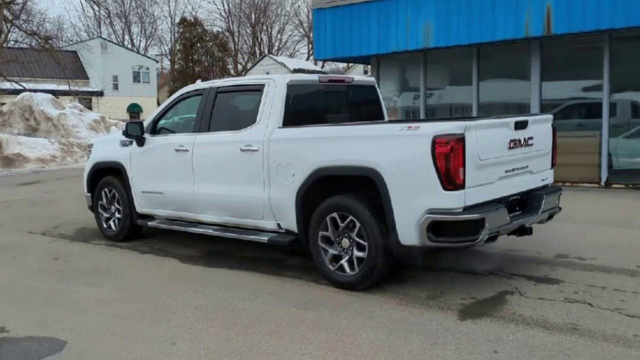 2025 GMC Sierra 1500 SLT