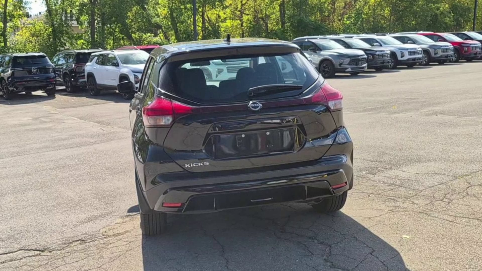 2022 Nissan Kicks S Xtronic CVT