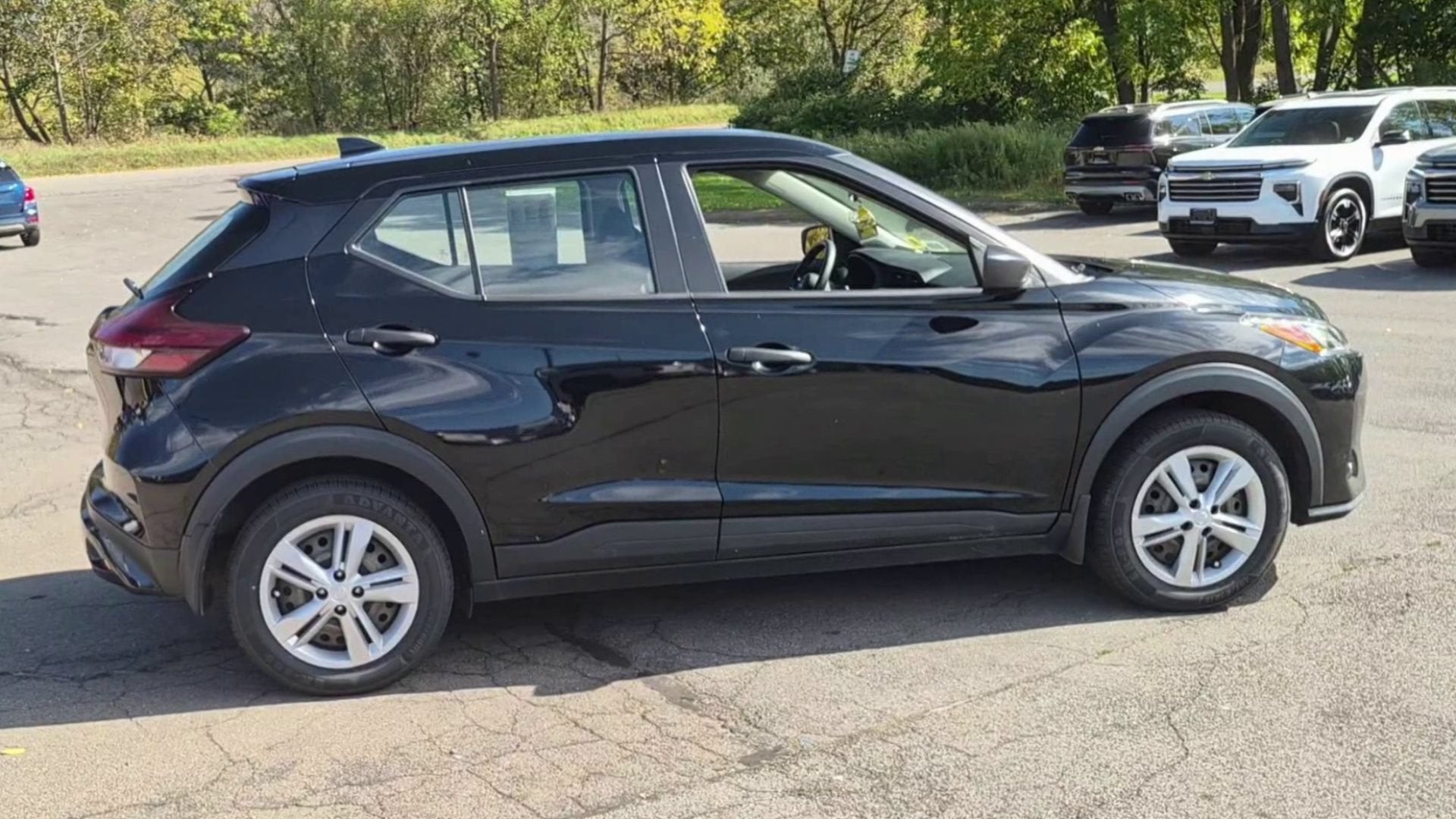 2022 Nissan Kicks S Xtronic CVT