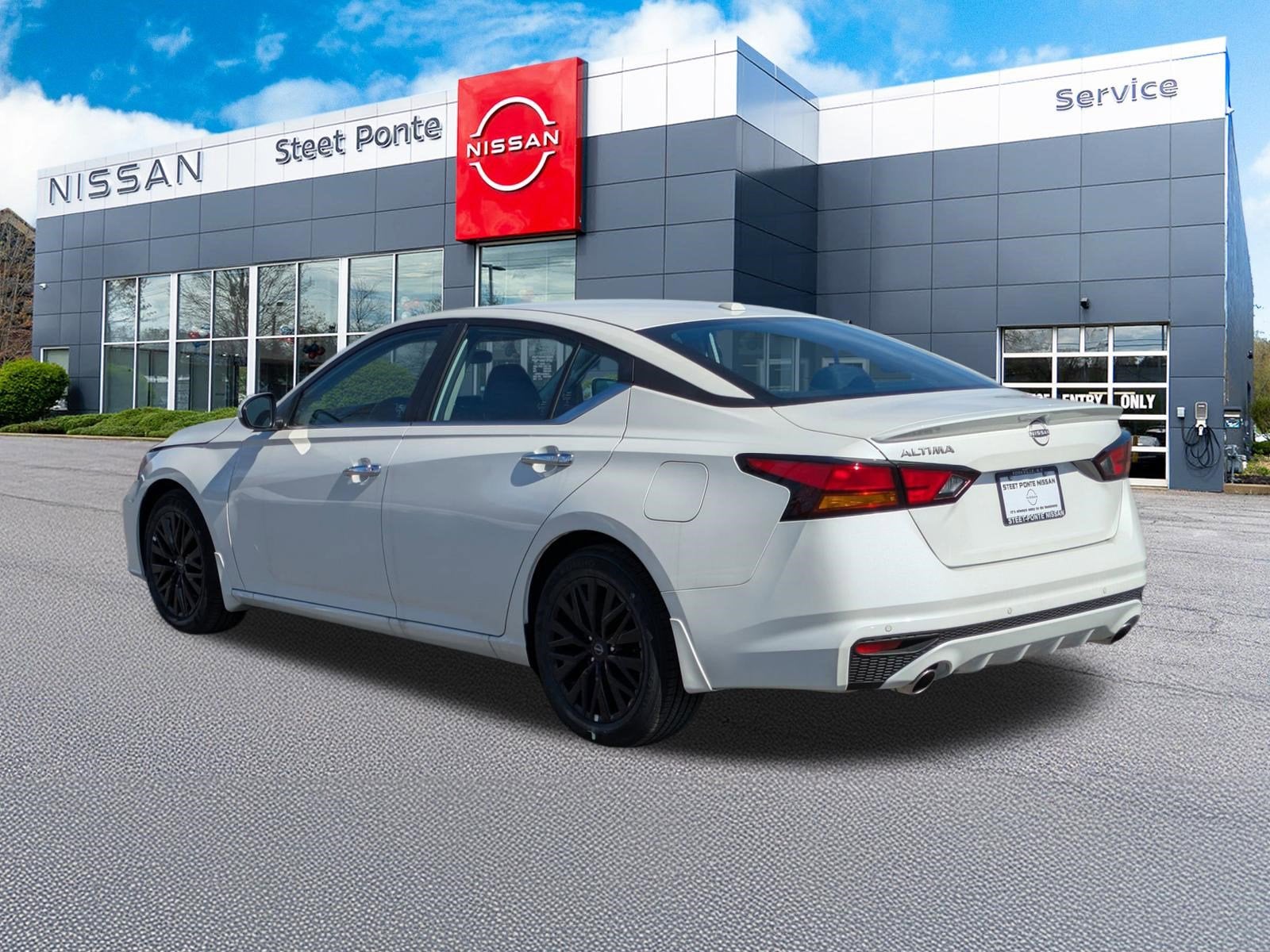 2025 Nissan Altima SV