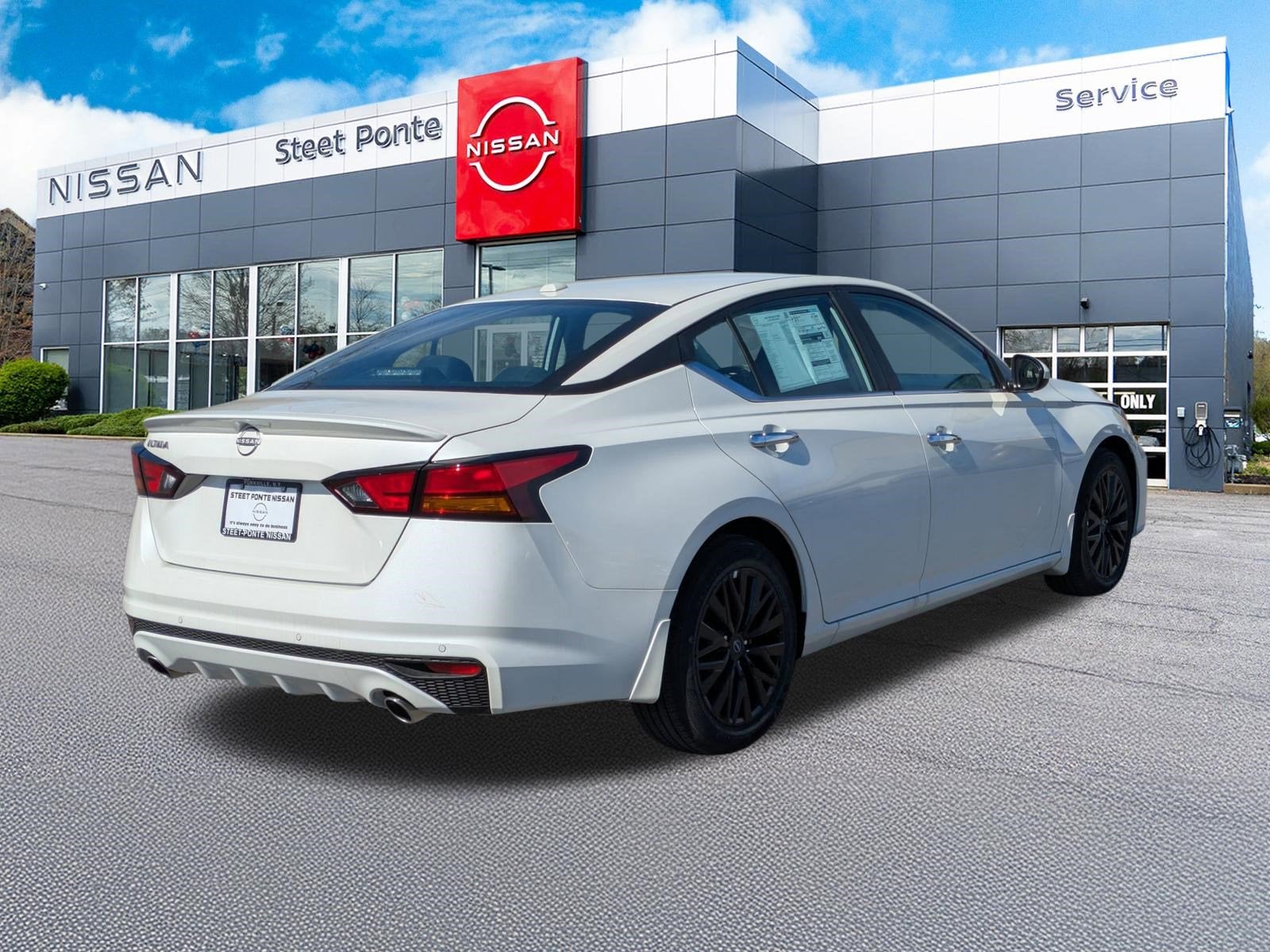 2025 Nissan Altima SV