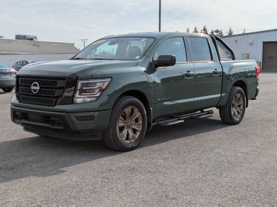 2024 Nissan Titan SV