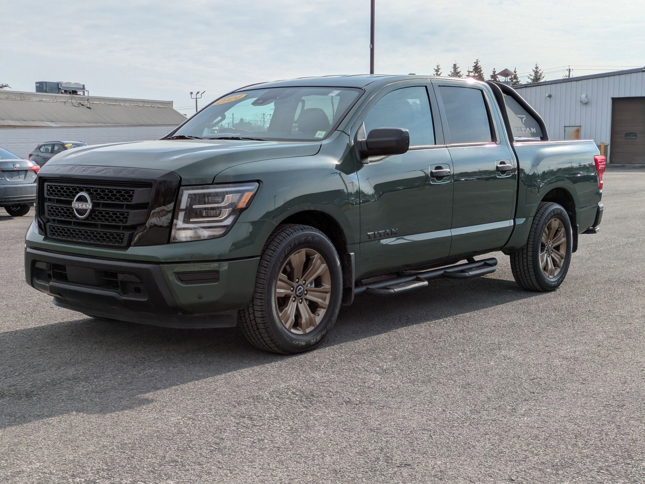 2024 Nissan Titan SV