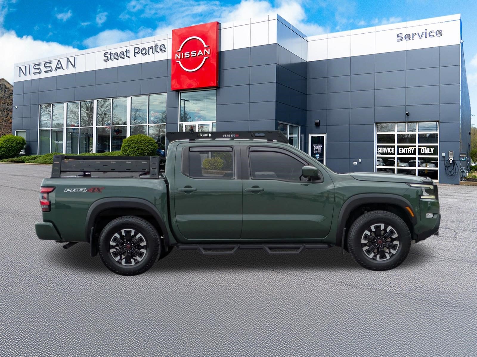 2023 Nissan Frontier PRO-4X