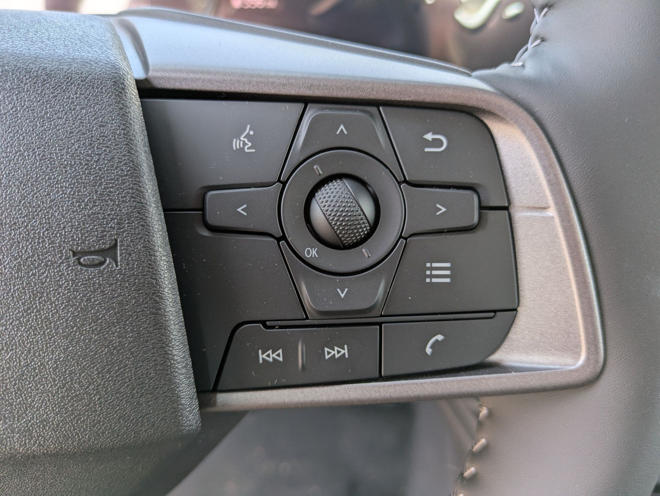 2026 Nissan Sentra SV - Photo 10