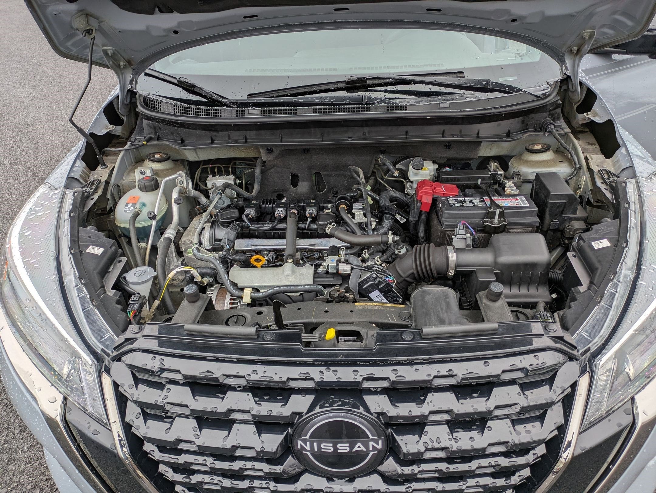 2023 Nissan Kicks SR