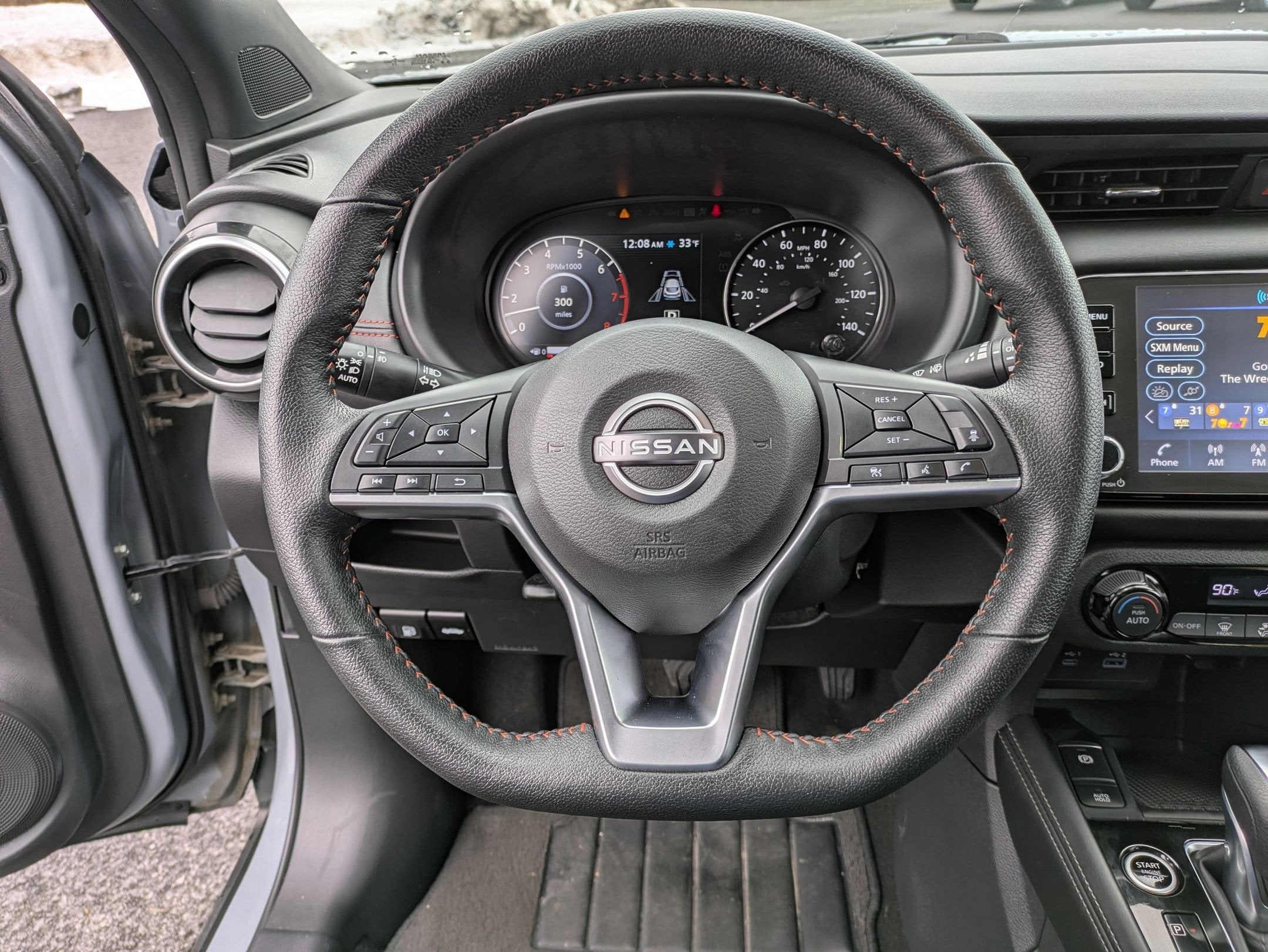 2023 Nissan Kicks SR