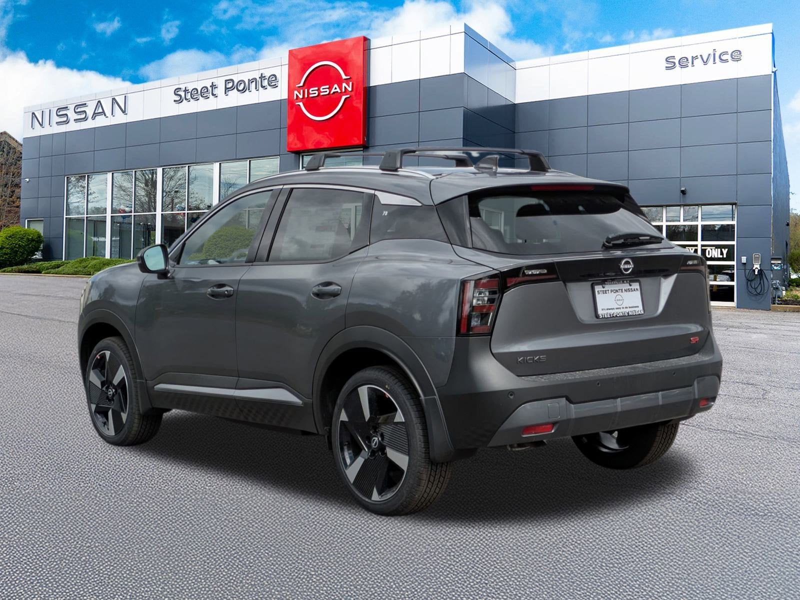 2025 Nissan Kicks SR