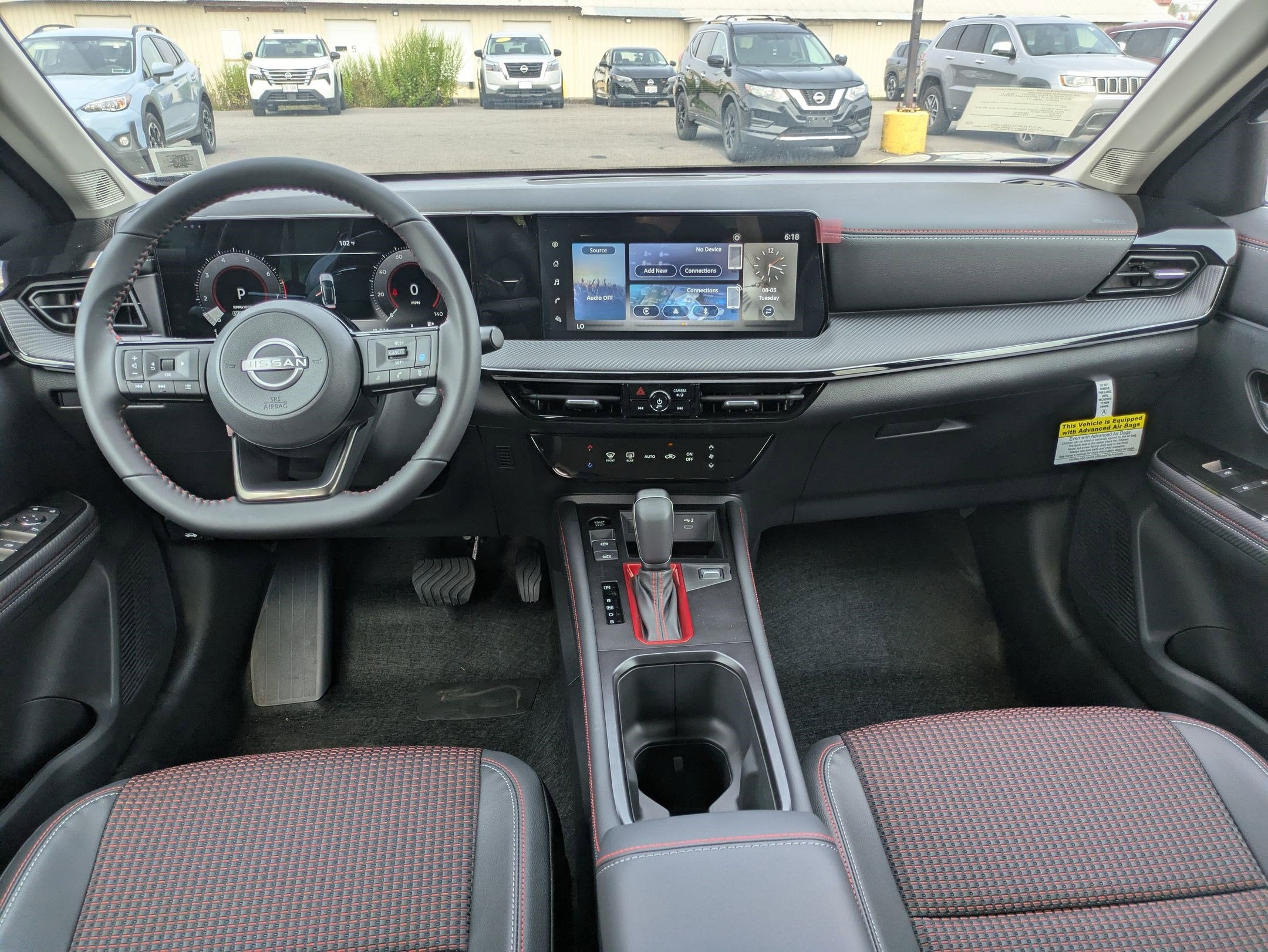 2025 Nissan Kicks SR