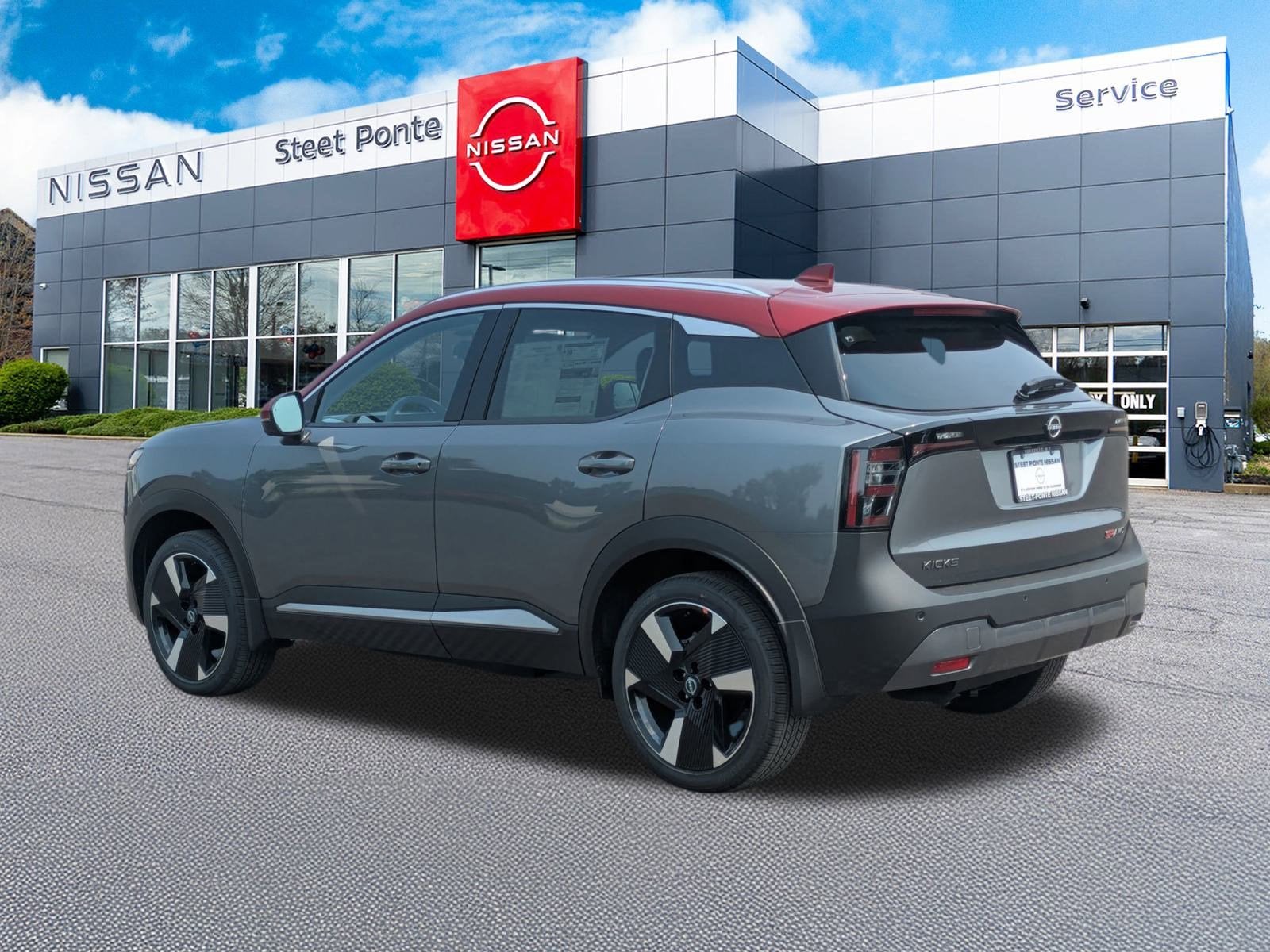 2025 Nissan Kicks SR