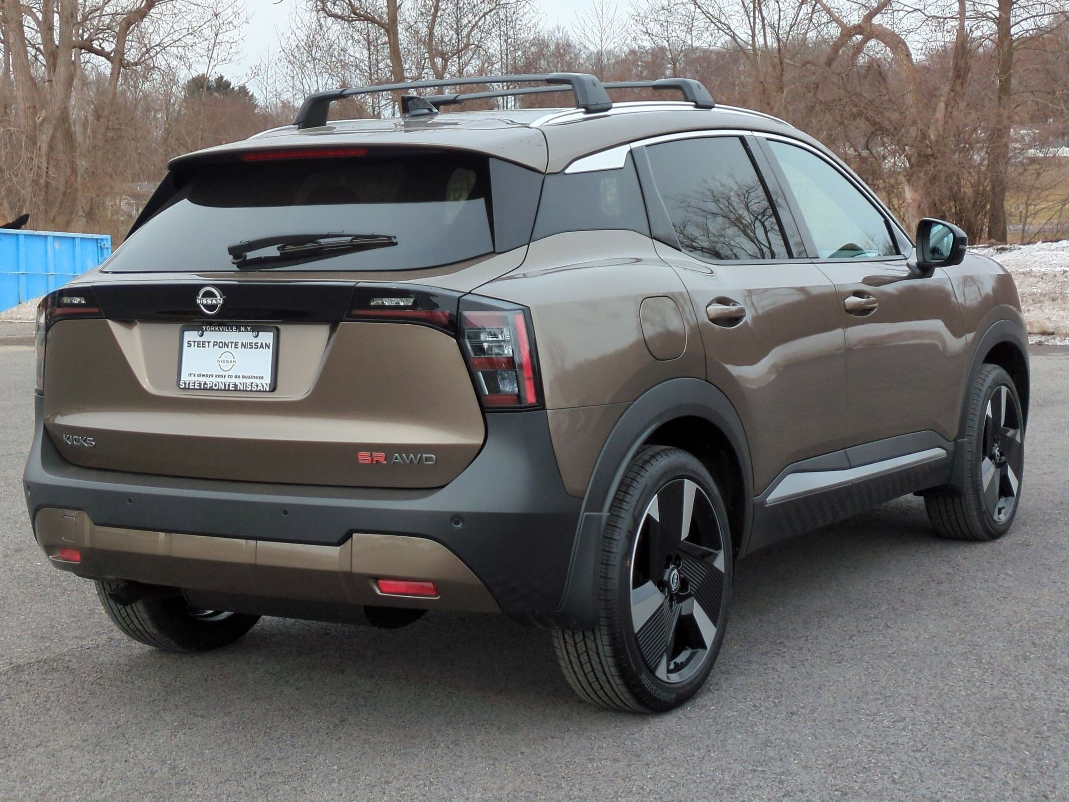 2026 Nissan Kicks SR
