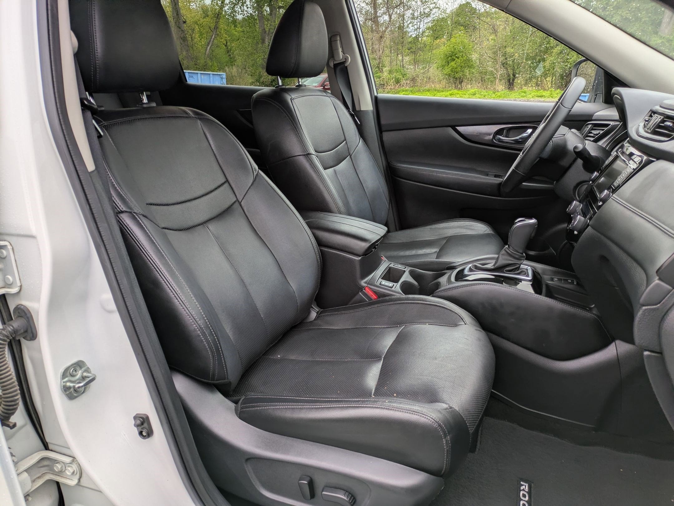 2020 Nissan Rogue SL