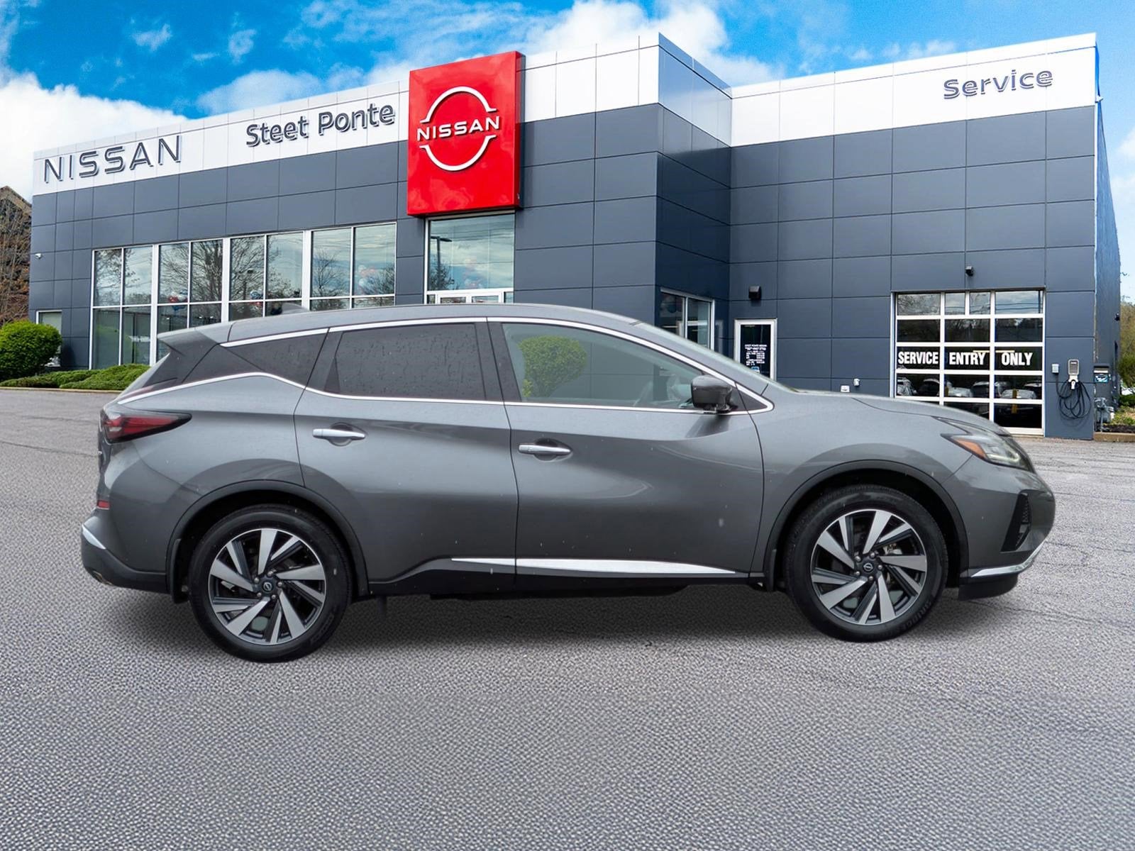 2023 Nissan Murano SL