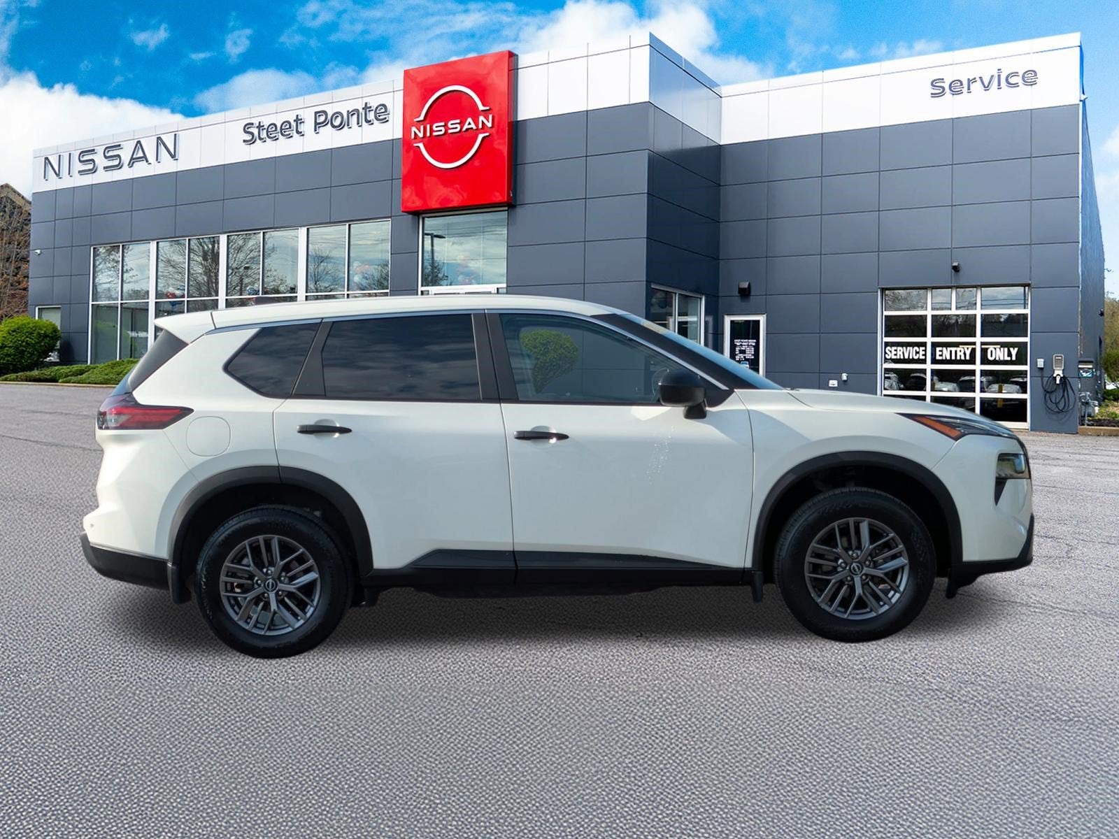 2025 Nissan Rogue S