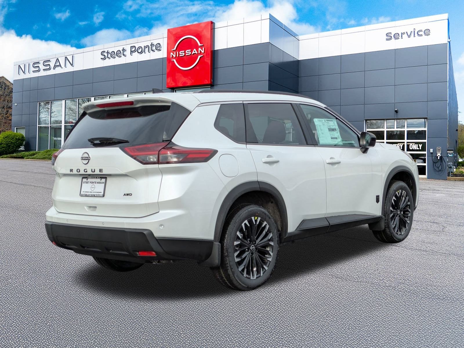 2026 Nissan Rogue Dark Armor