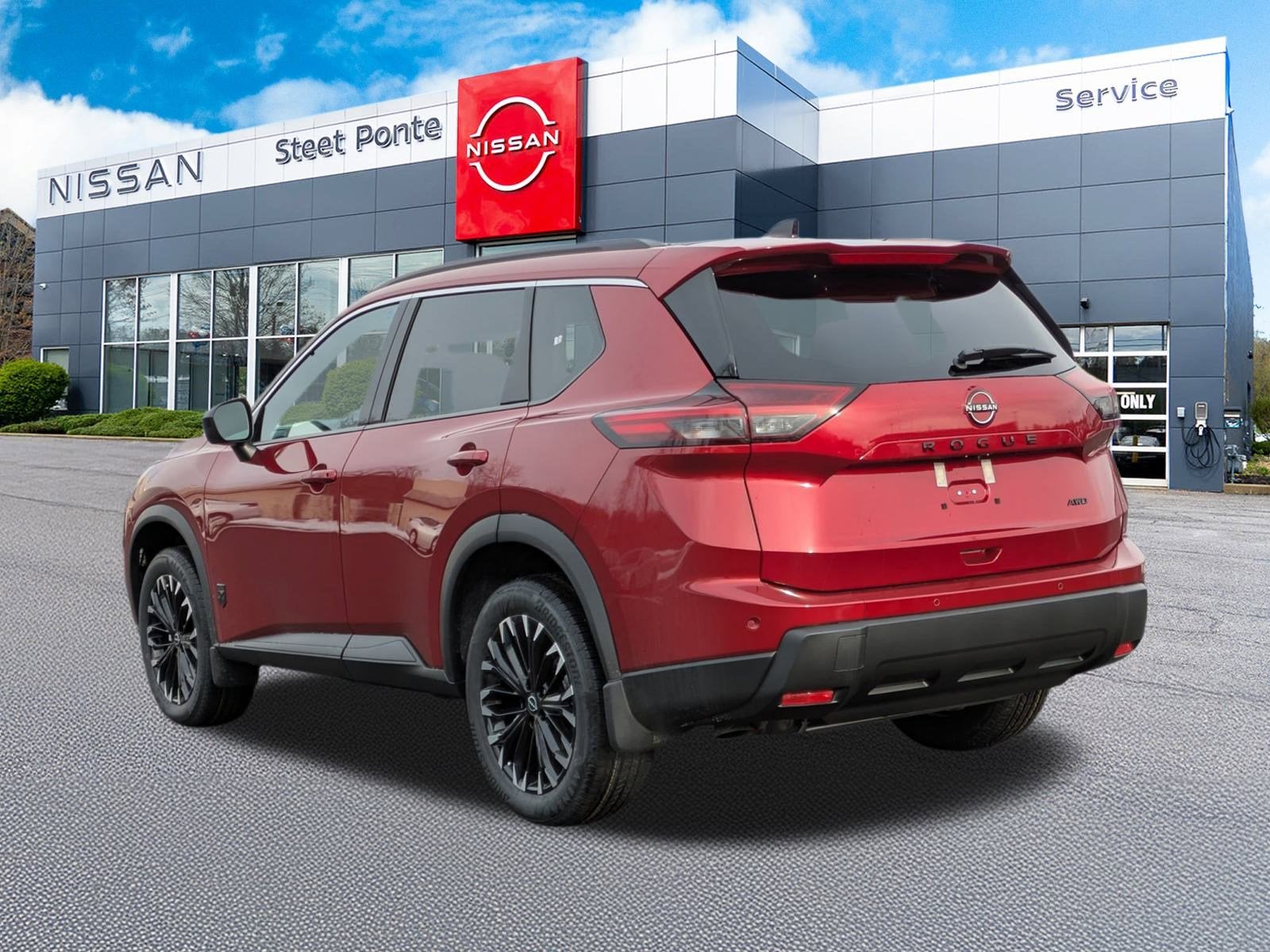 2026 Nissan Rogue Dark Armor