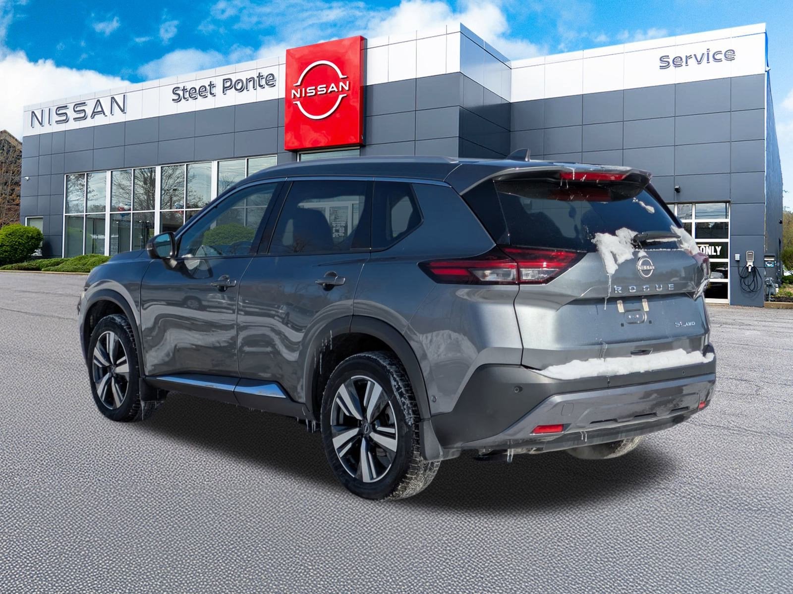 2023 Nissan Rogue SL