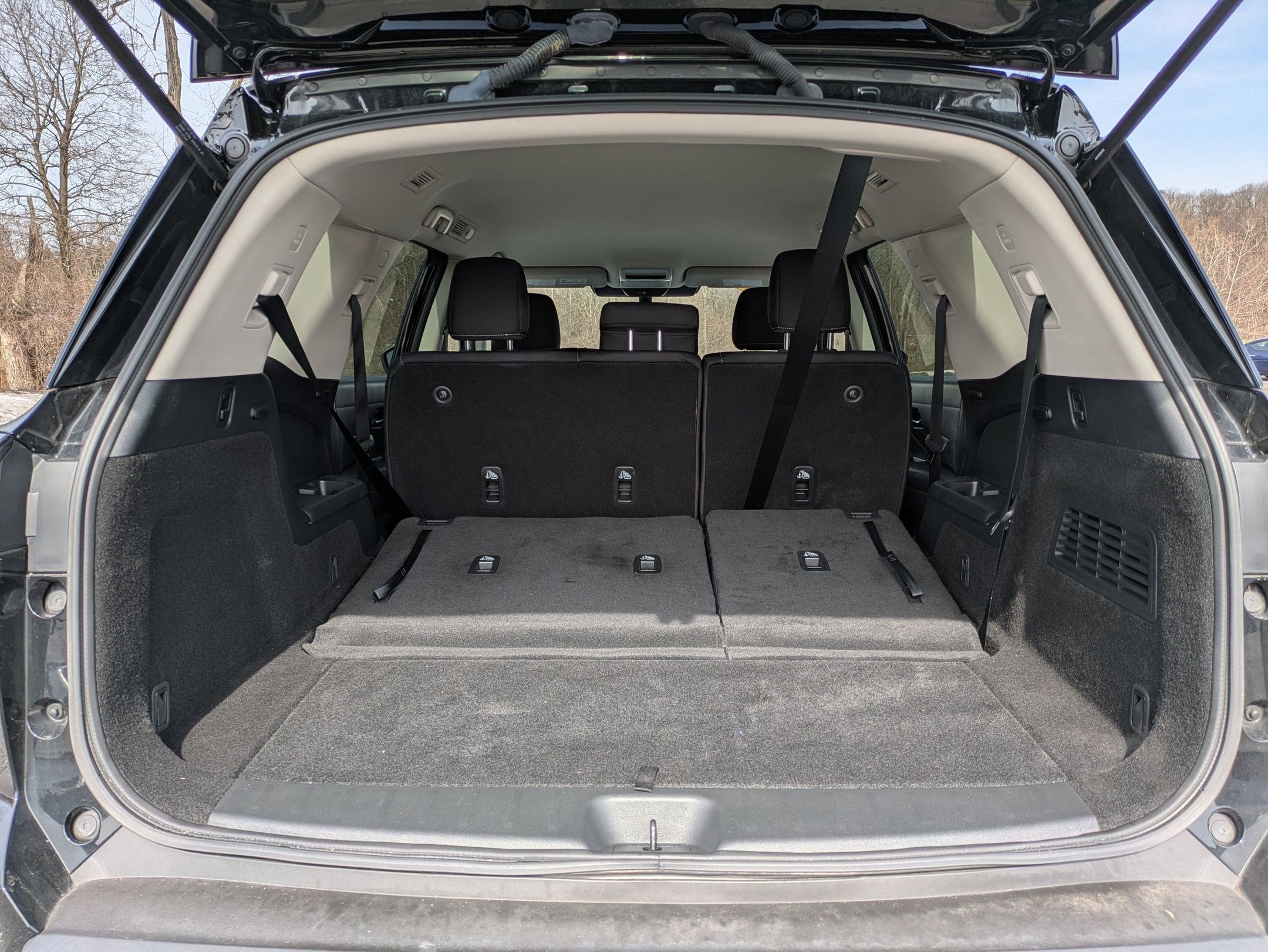 2024 Nissan Pathfinder S