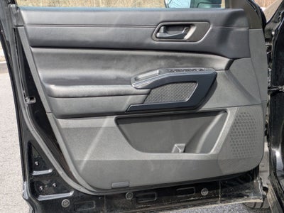 2024 Nissan Pathfinder S