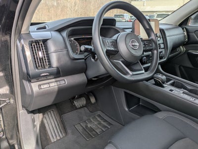 2024 Nissan Pathfinder S