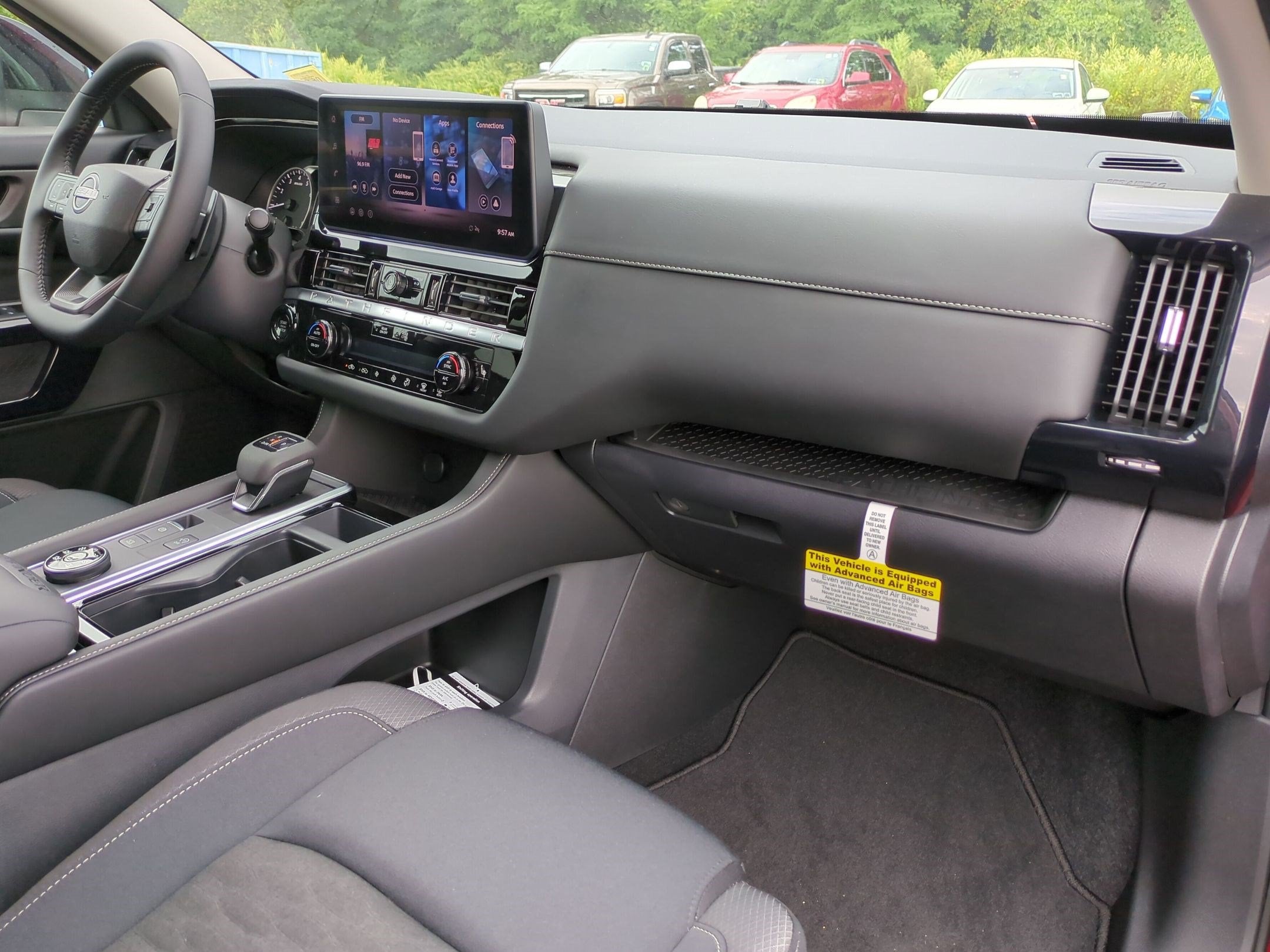 2026 Nissan Pathfinder SV - Photo 25