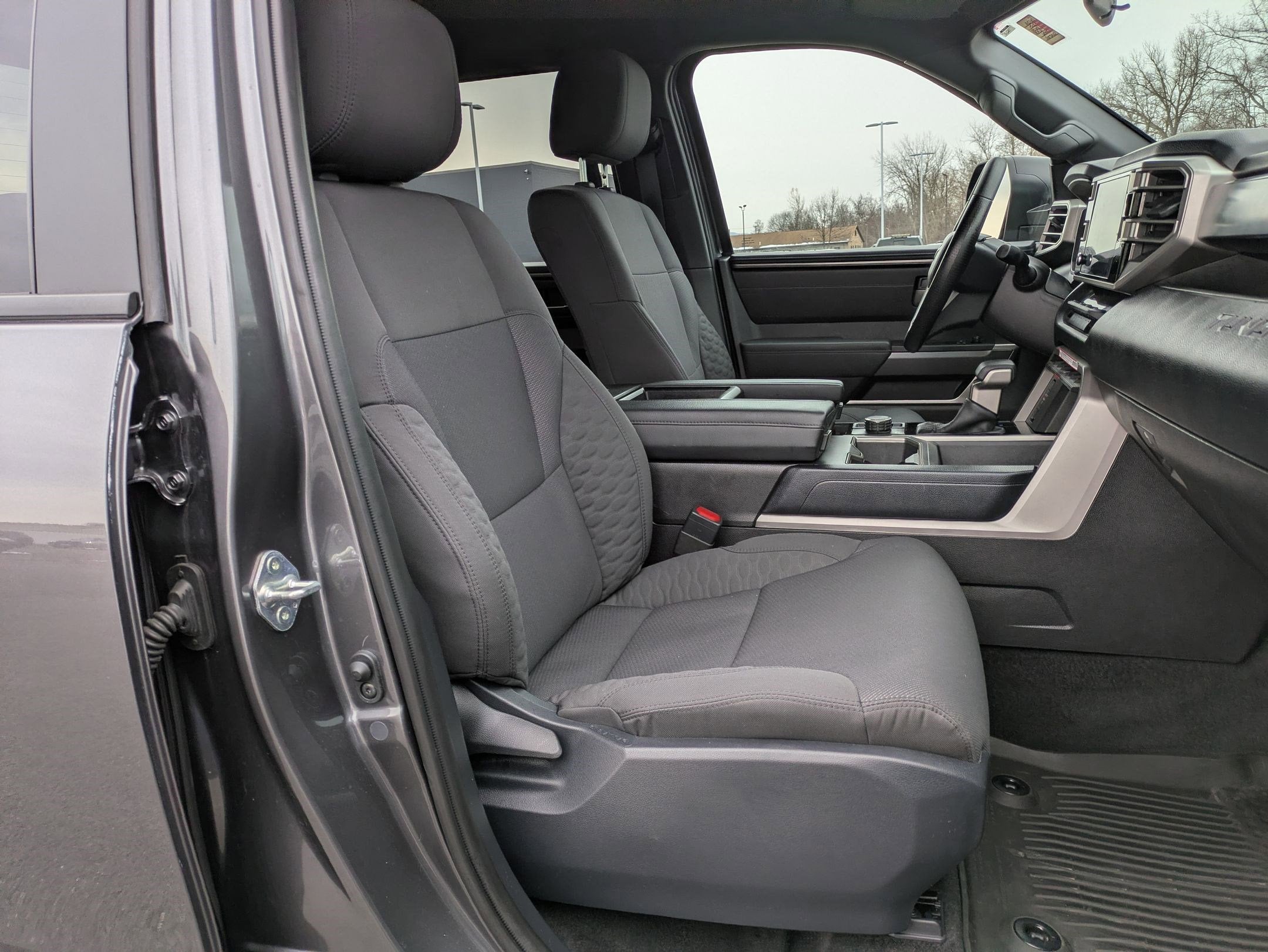 2025 Toyota Tundra 4WD SR5