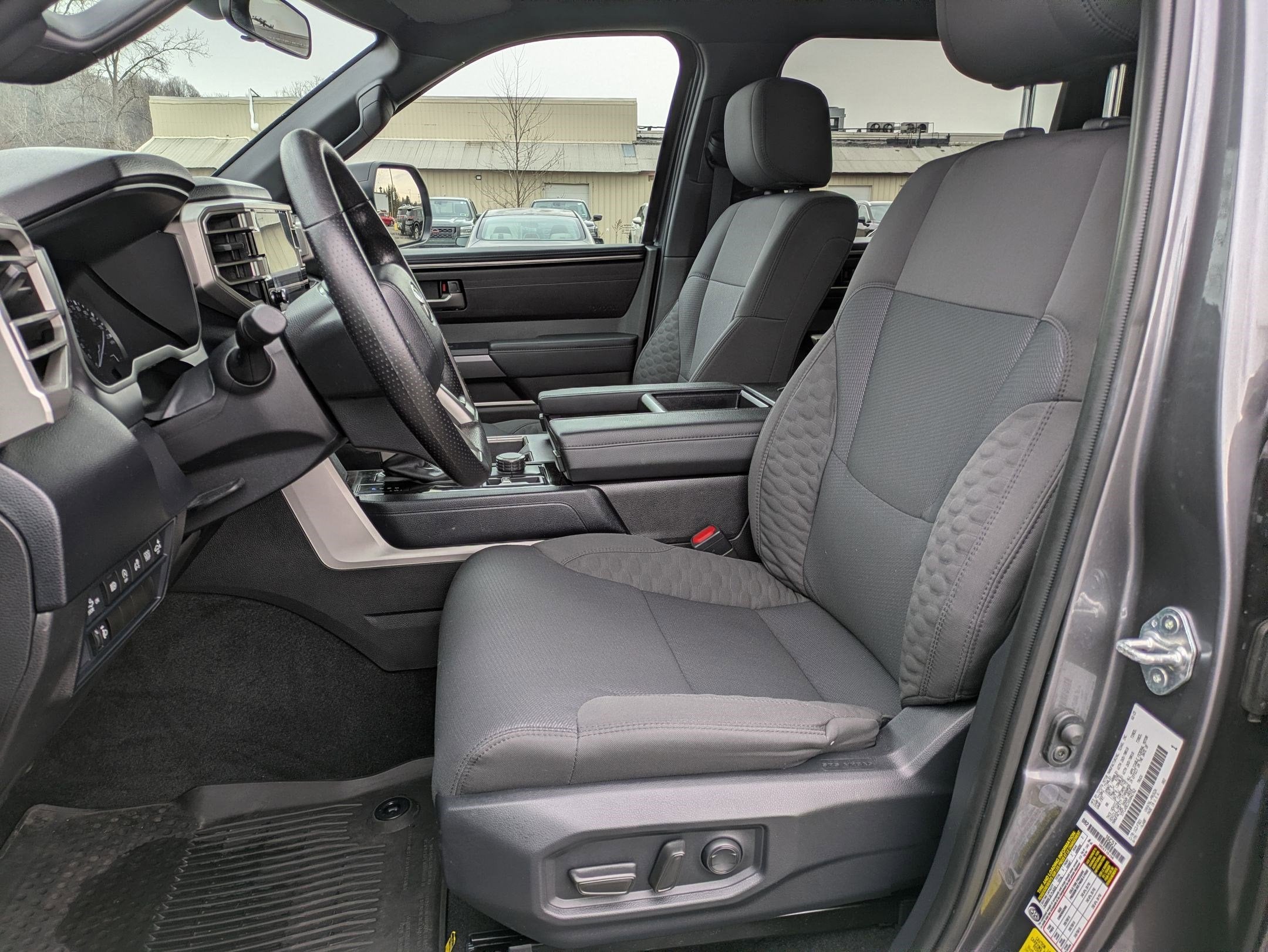 2025 Toyota Tundra 4WD SR5