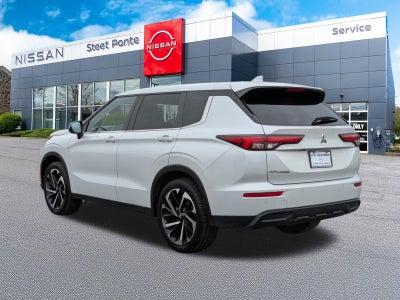 2022 Mitsubishi Outlander ES