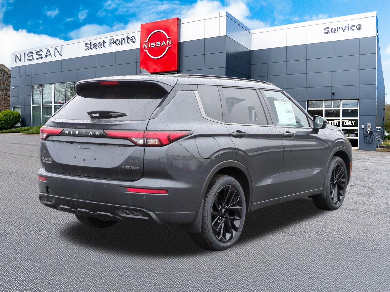 2026 Nissan Rogue Plug-In Hybrid Platinum