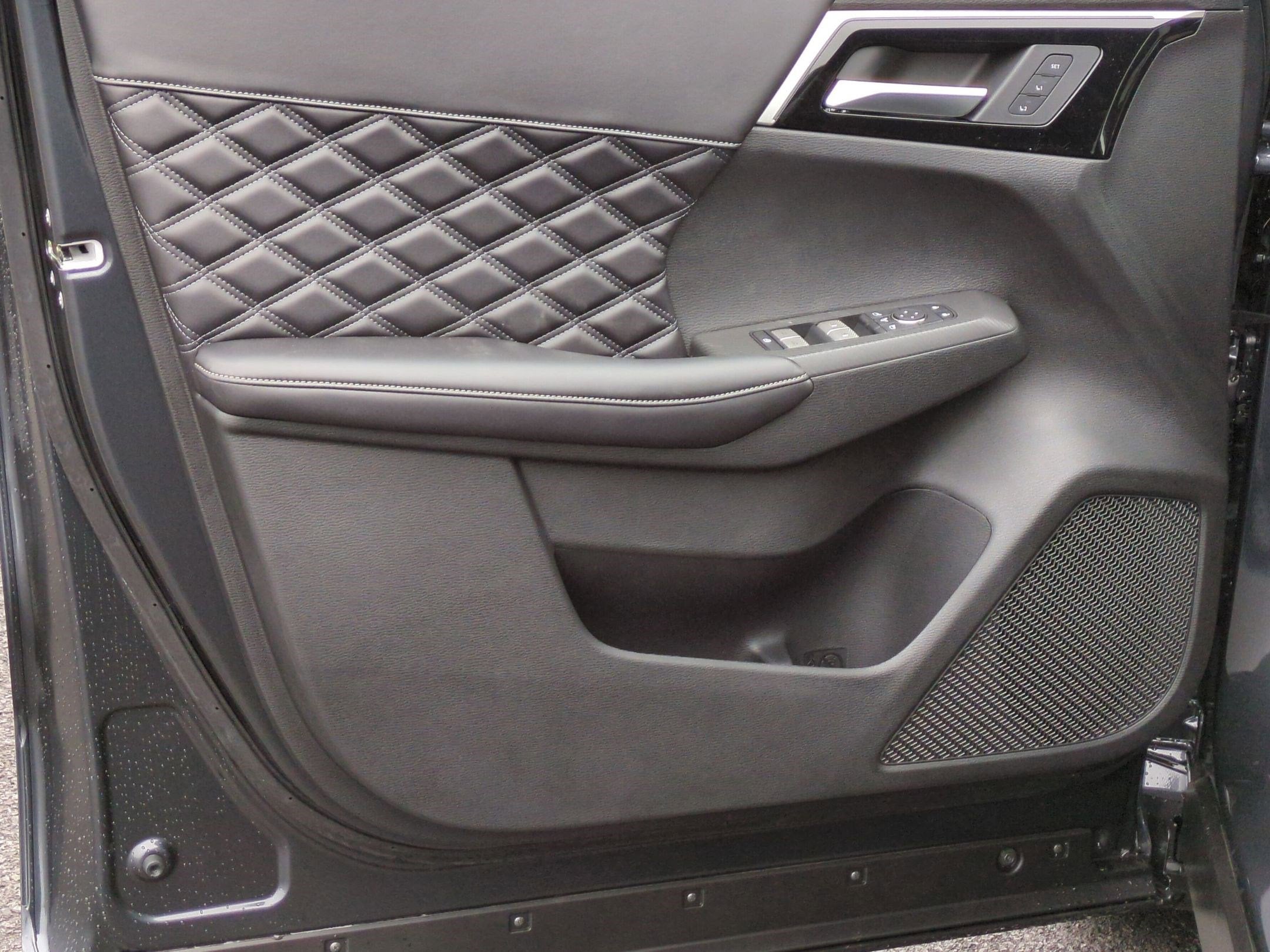 2026 Nissan Rogue Plug-In Hybrid Platinum