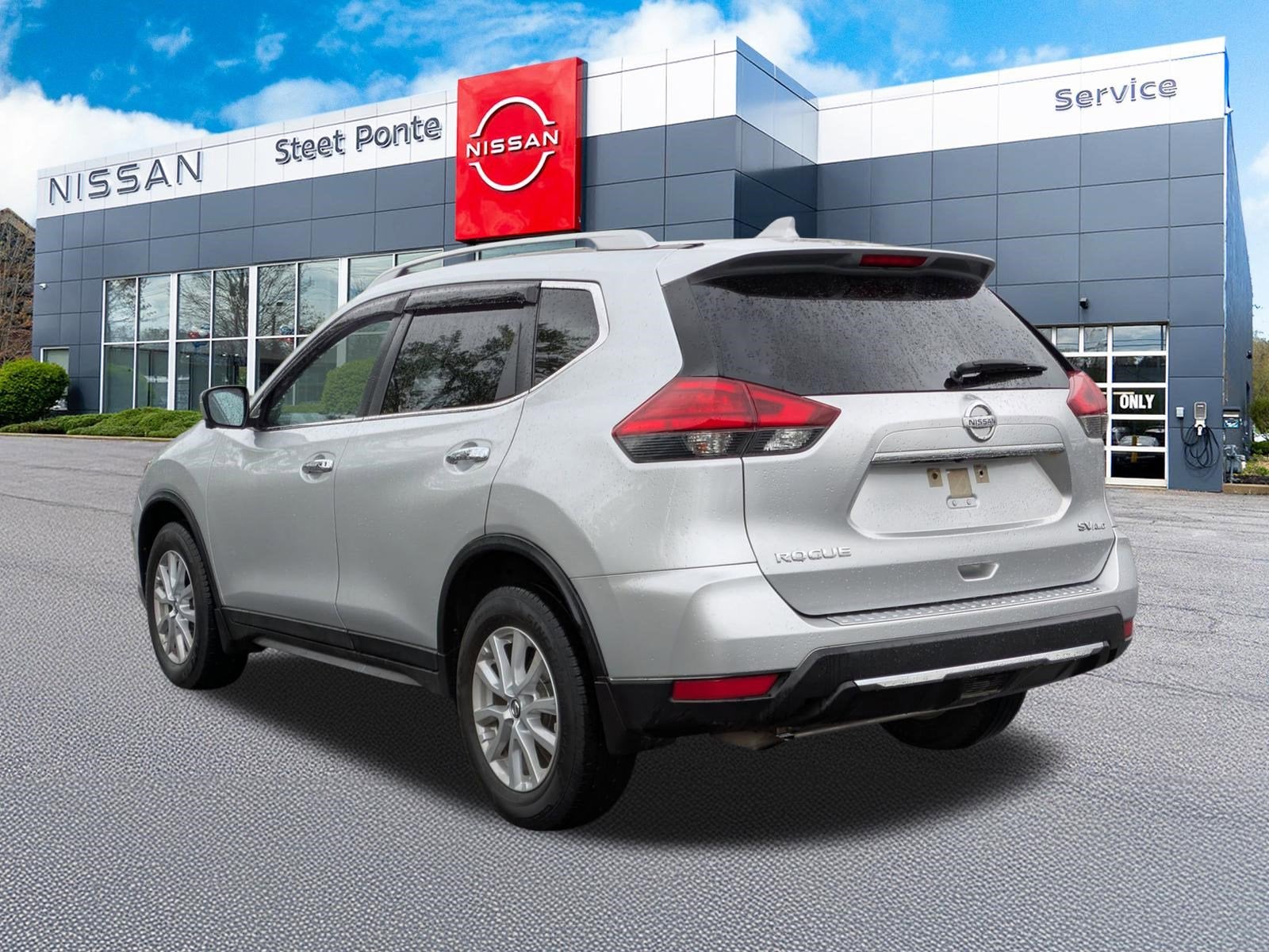 2017 Nissan Rogue SV