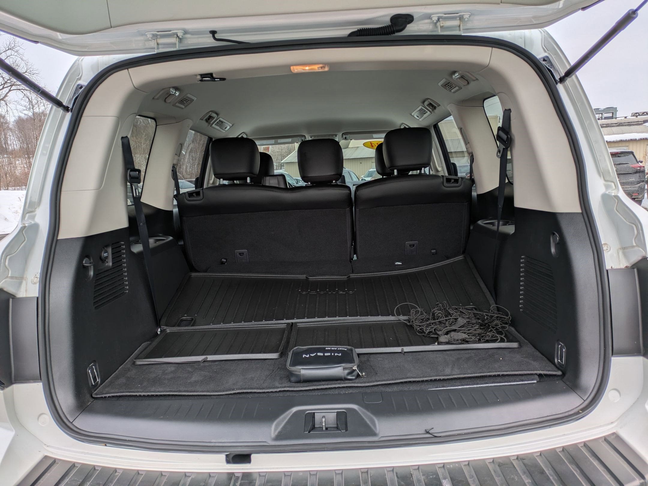 2024 Nissan Armada SV