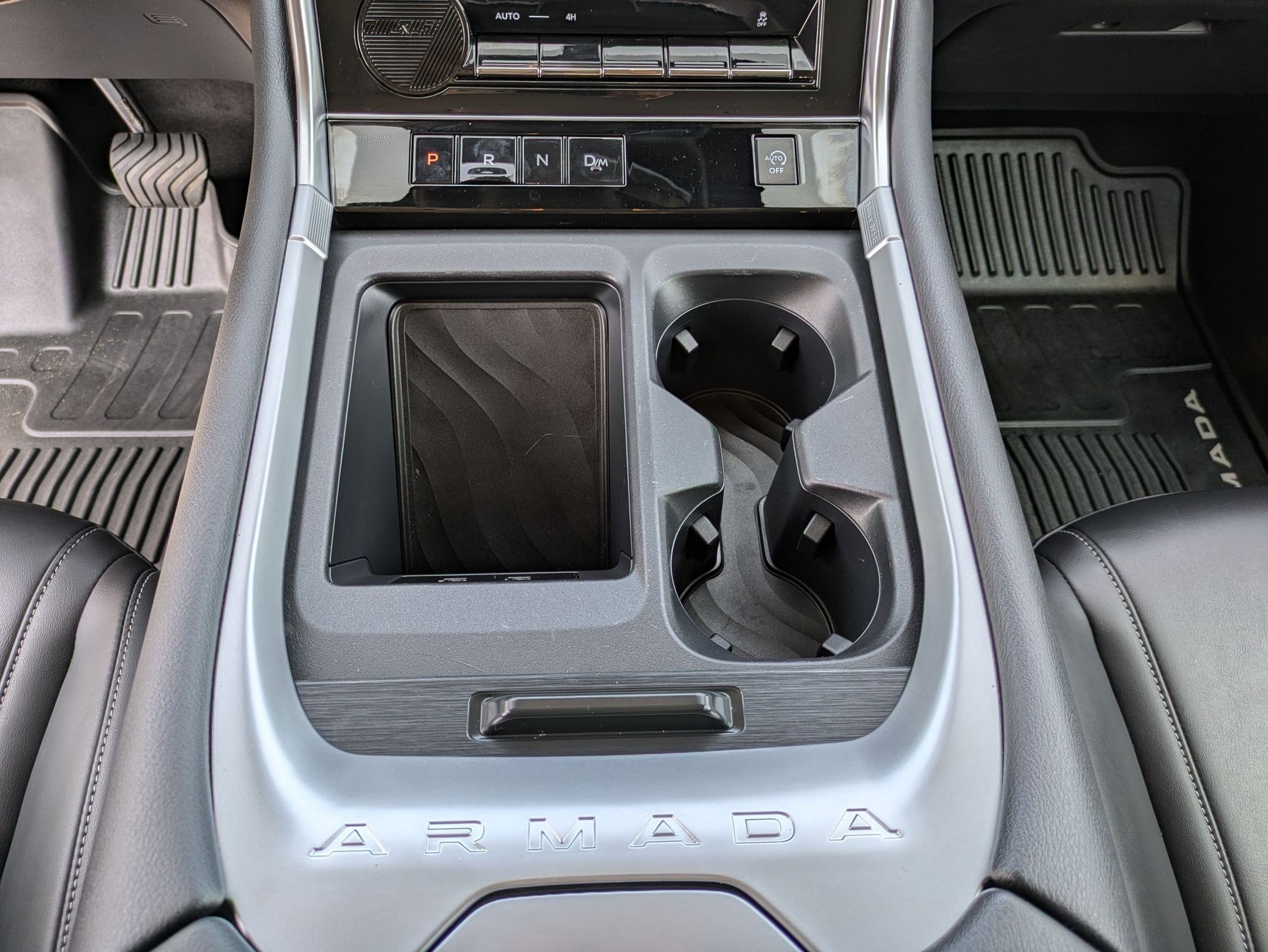 2026 Nissan Armada SV - Photo 15