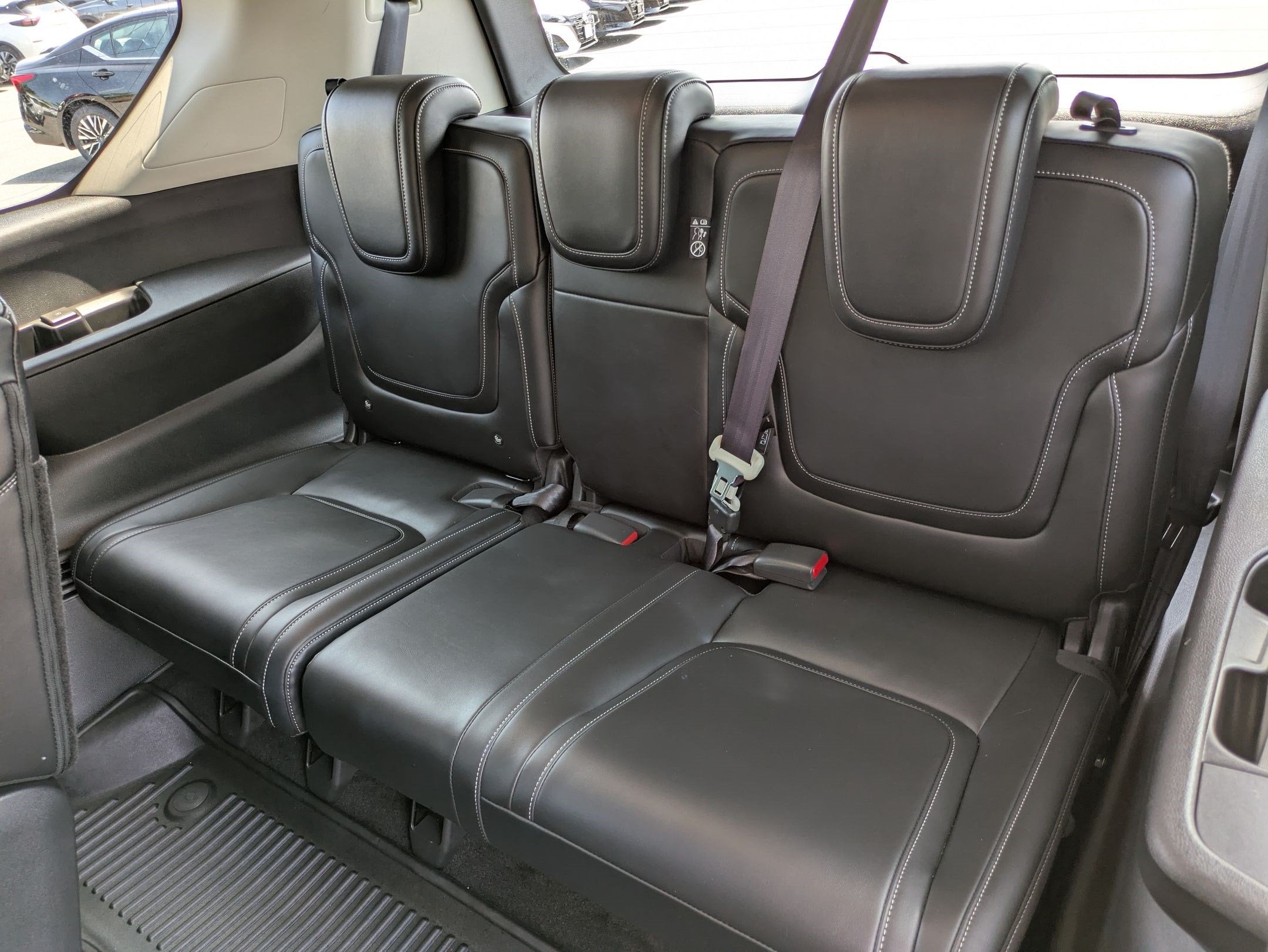 2026 Nissan Armada SV - Photo 20