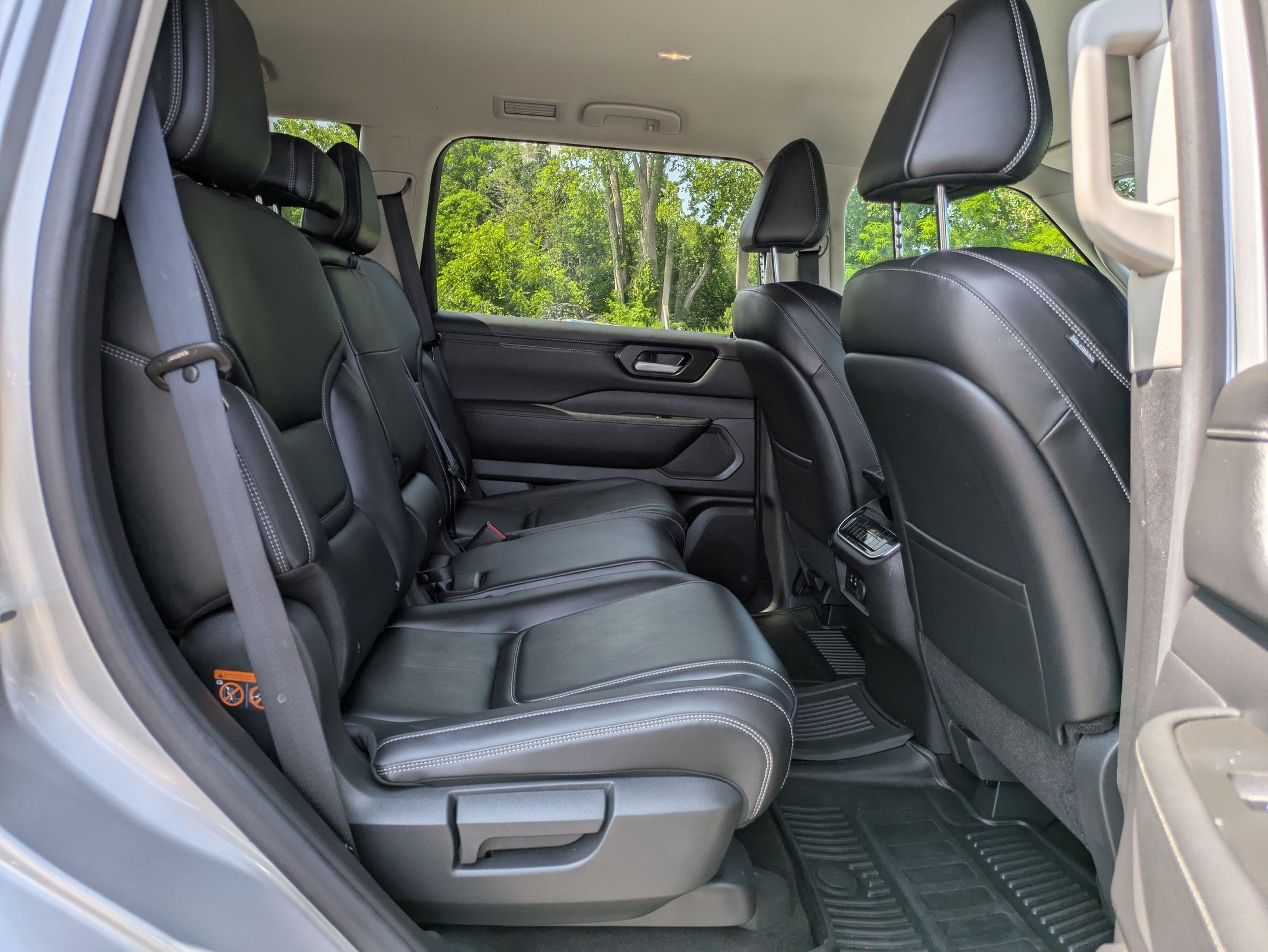 2026 Nissan Armada SV - Photo 22