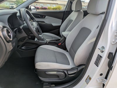2022 Hyundai Kona SE