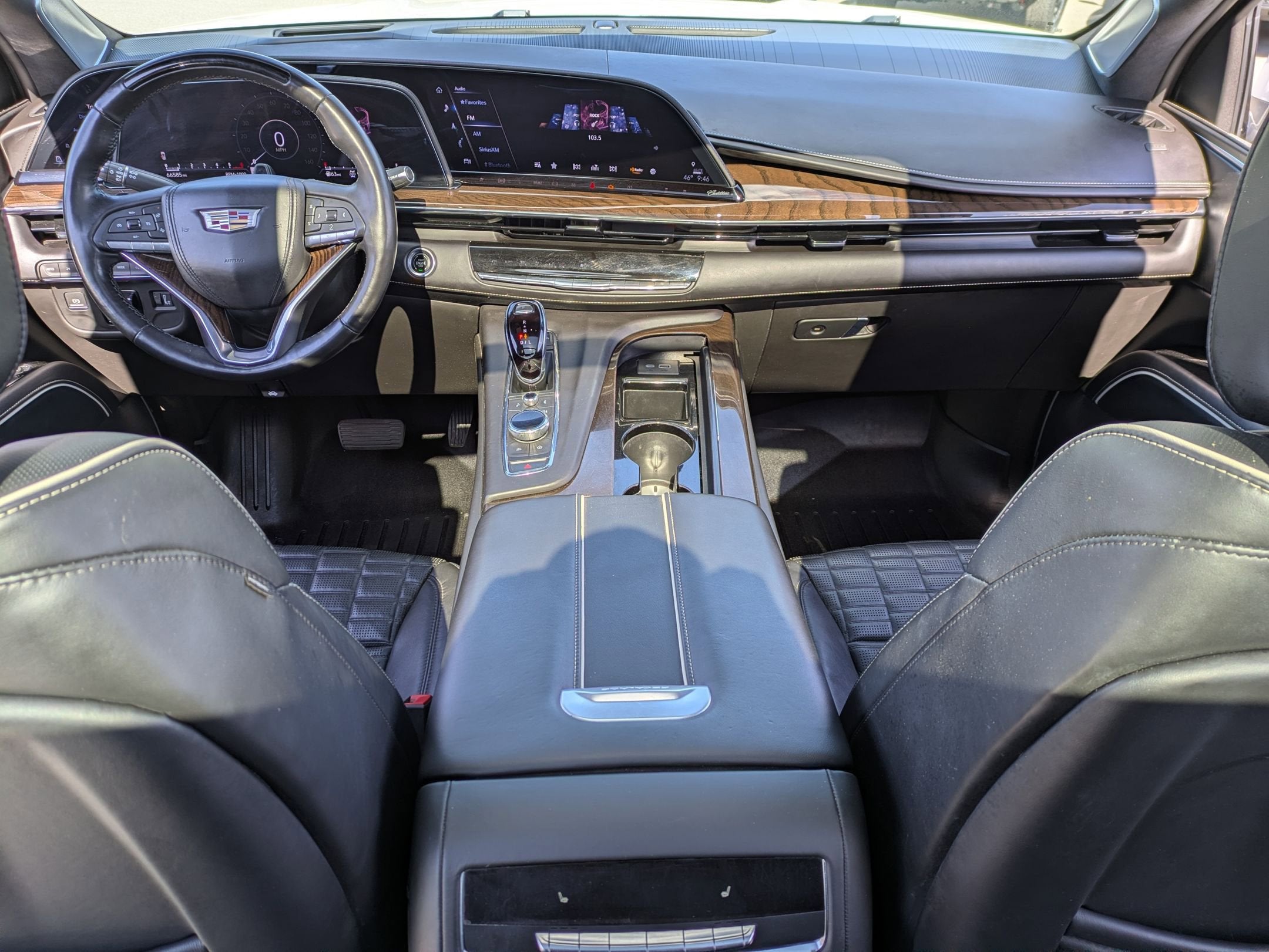 2023 Cadillac Escalade 4WD Sport Platinum