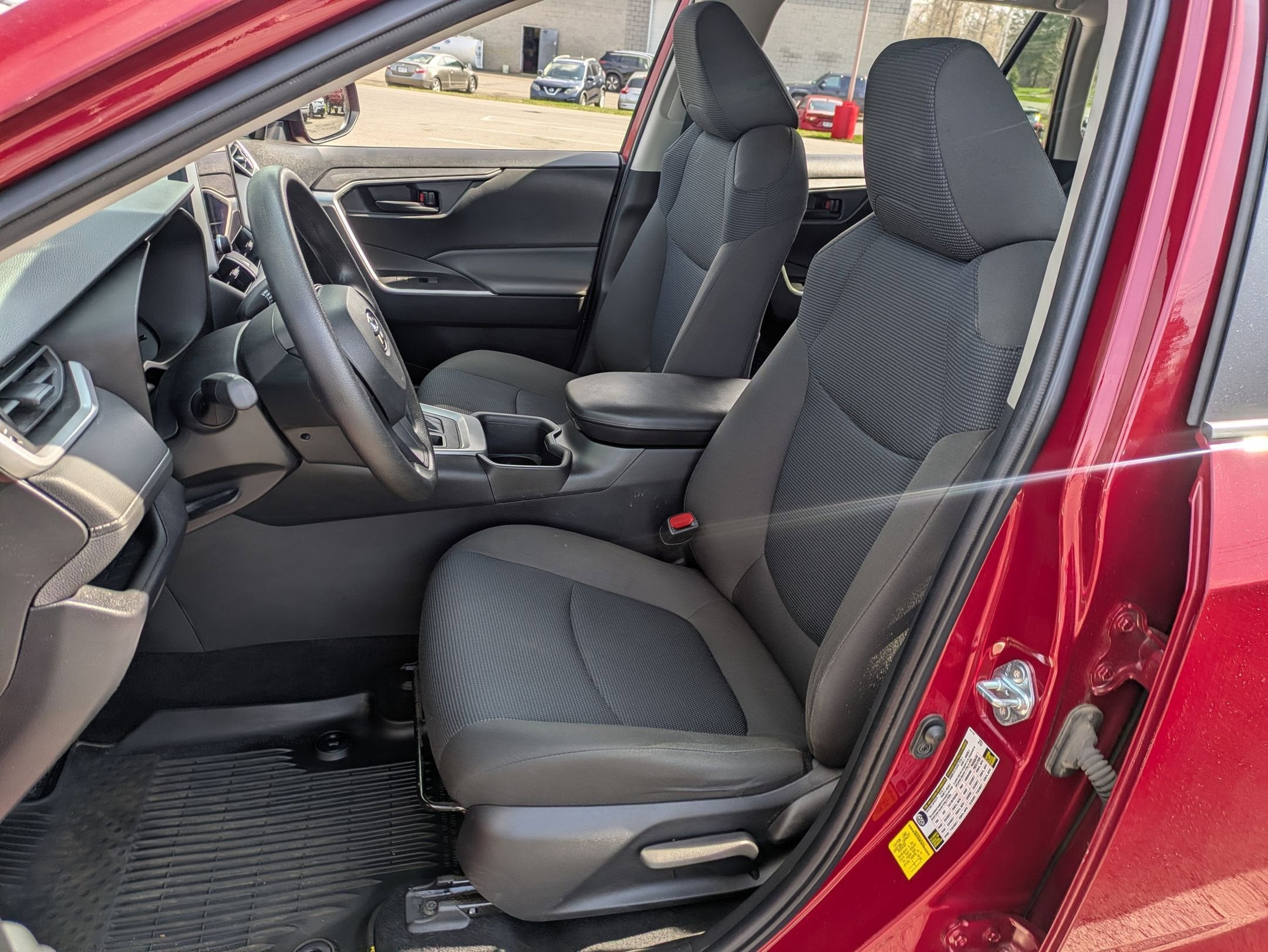 2023 Toyota RAV4 LE