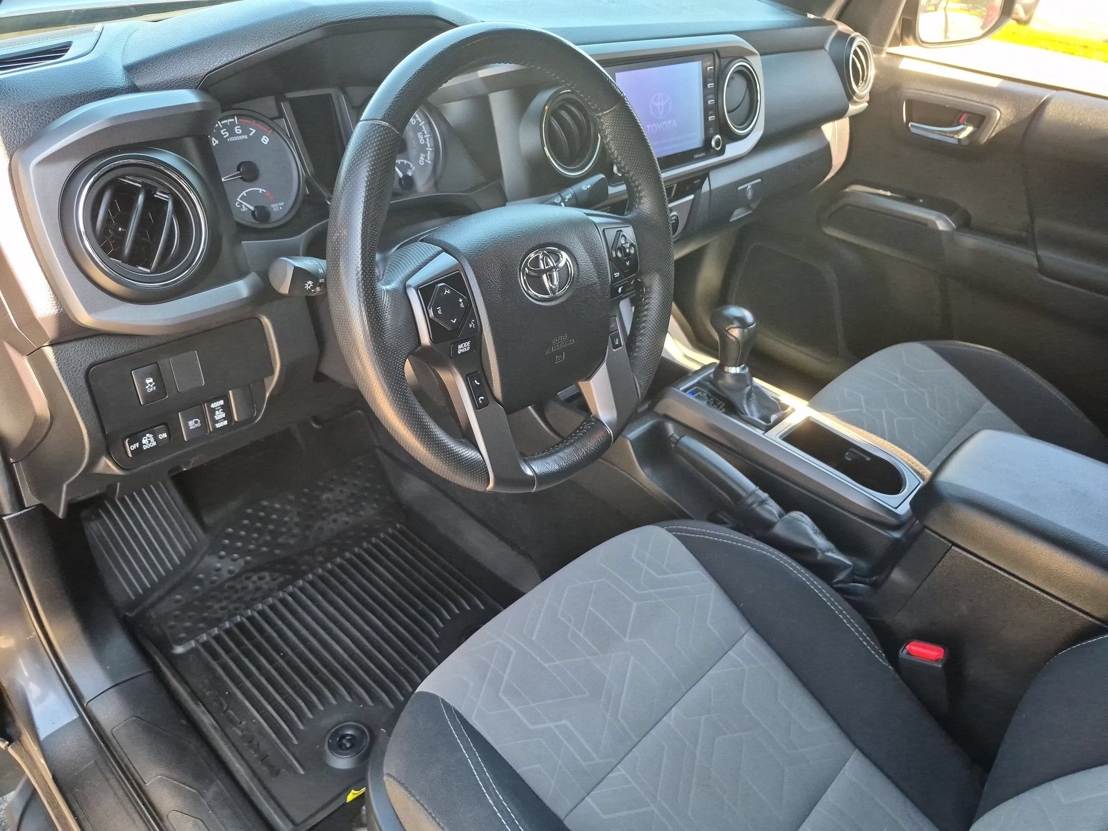 2022 Toyota Tacoma 4WD Base