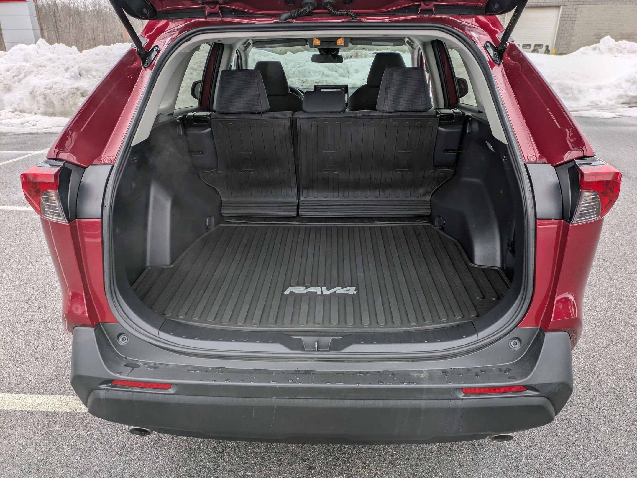 2021 Toyota RAV4 Hybrid LE