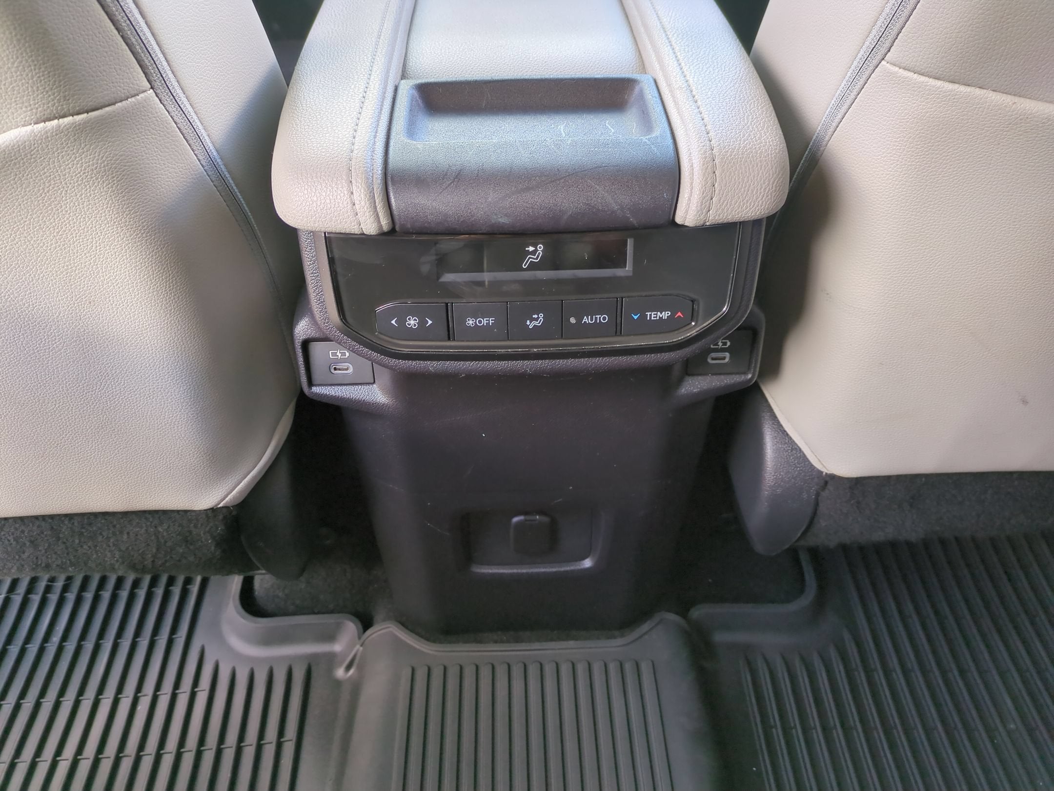 2024 Toyota Grand Highlander Base