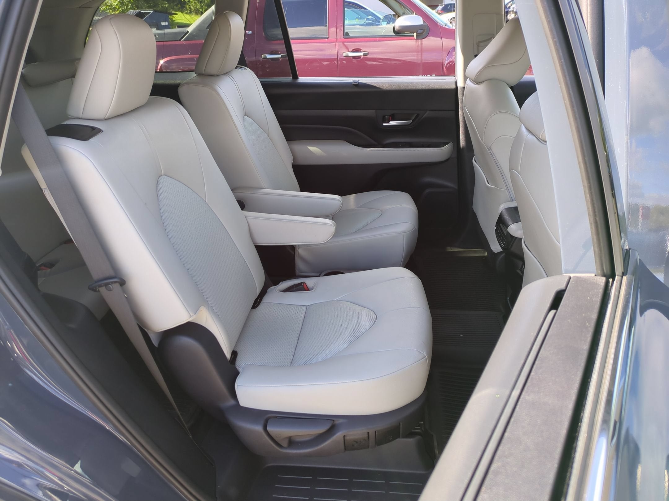 2024 Toyota Grand Highlander Base