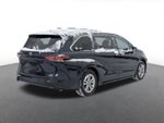 2023 Toyota Sienna Base